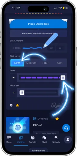 Bet configuration panel showing stake selector, risk level options, and row count adjustment